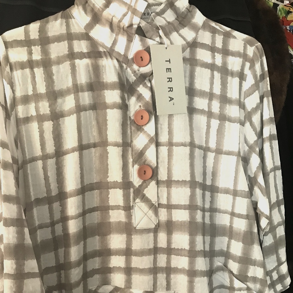 100% Cotton 3/4 Sleeve Top - L